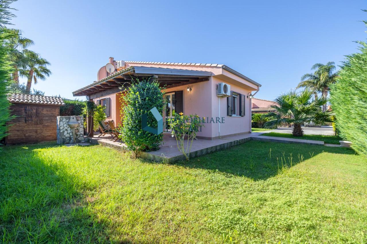 Villa Limuti Con Piscina Condominiale Campofelice Di Roccella Extérieur photo