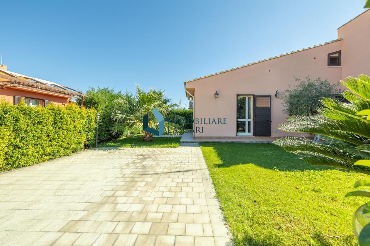 Villa Limuti Con Piscina Condominiale Campofelice Di Roccella Extérieur photo